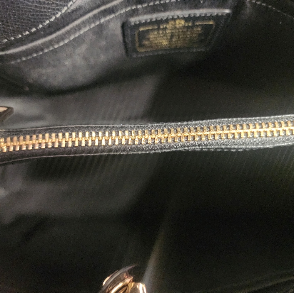 EUC Coach Margot Bicolor Crossbody - Picture 8 of 16